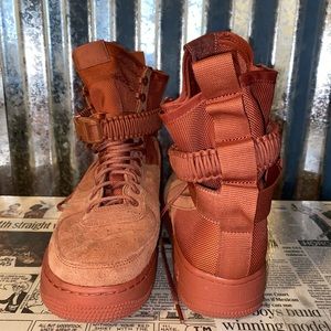 Nike SF Air force 1’s. Men’s size 10.
